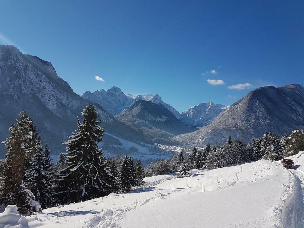 Вилла Mountain View Glamping Довье Экстерьер фото